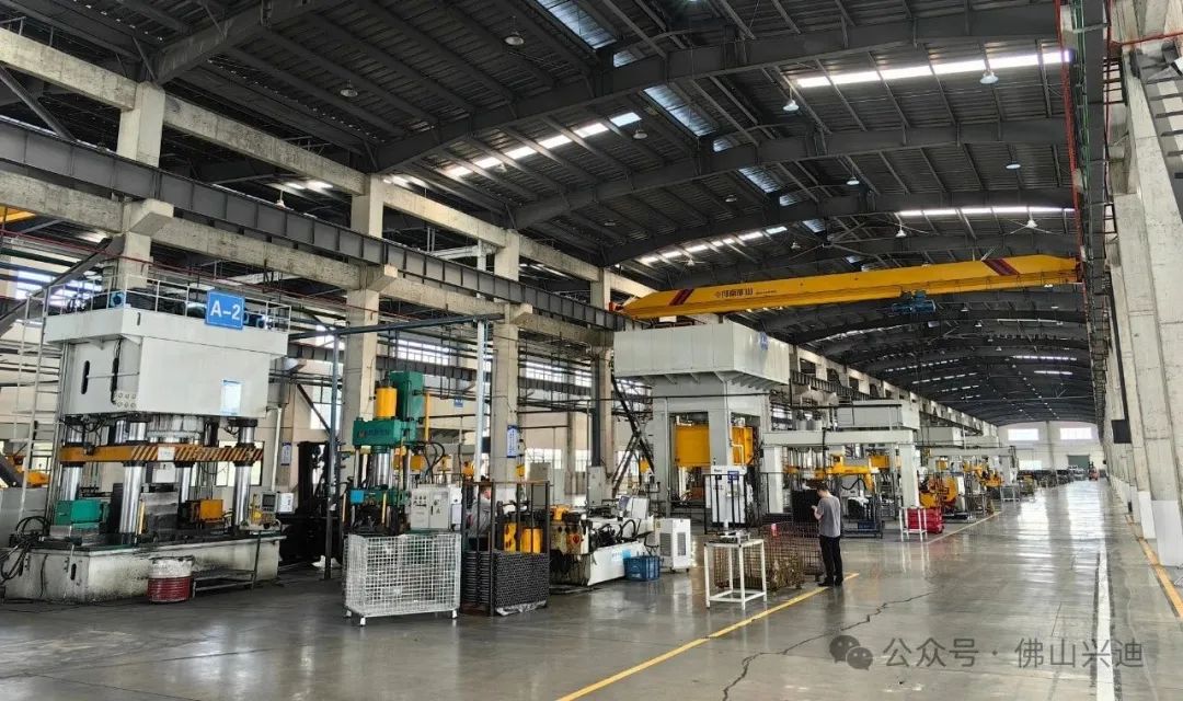 佛山市興迪機械制造有限公司和安徽思明合作建設的底盤件內高壓成形工藝產(chǎn)線